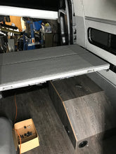 Load image into Gallery viewer, CV Platform Bed